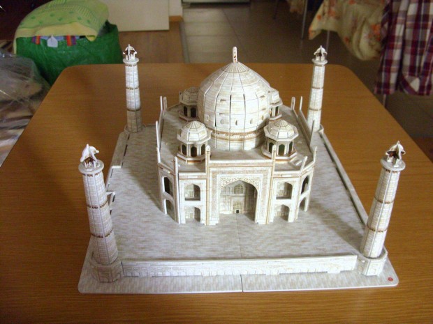 Taj Mahal 3D puzzle 28 x 28 x 17 cm