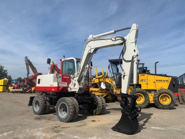 Takeuchi TB070W gumikerekes kotr
