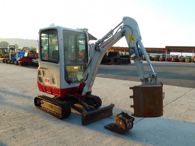 Takeuchi TB216 / 1800 / Powertilt / Lzing 20%-tl