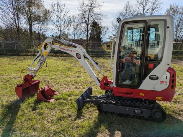 Takeuchi TB216 kotrgp 