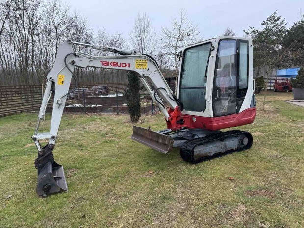 Takeuchi TB228 mini forgrakod