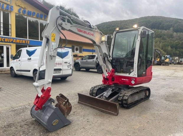 Takeuchi TB230 minikotr 