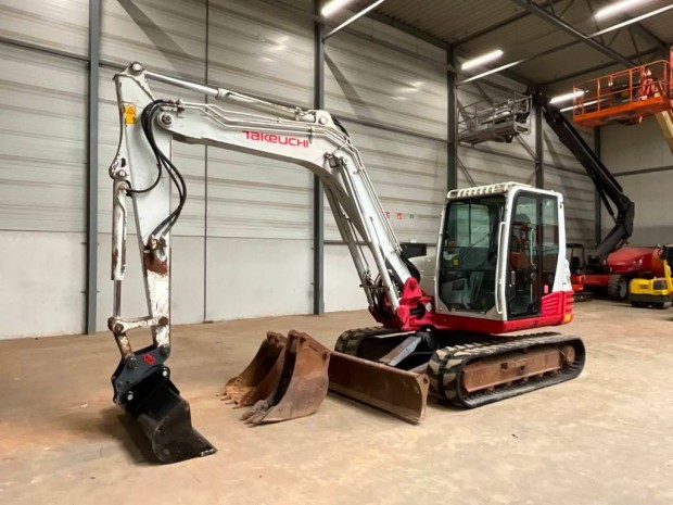 Takeuchi TB 285 / 5 679 üzemóra / Lízing 20%-tól