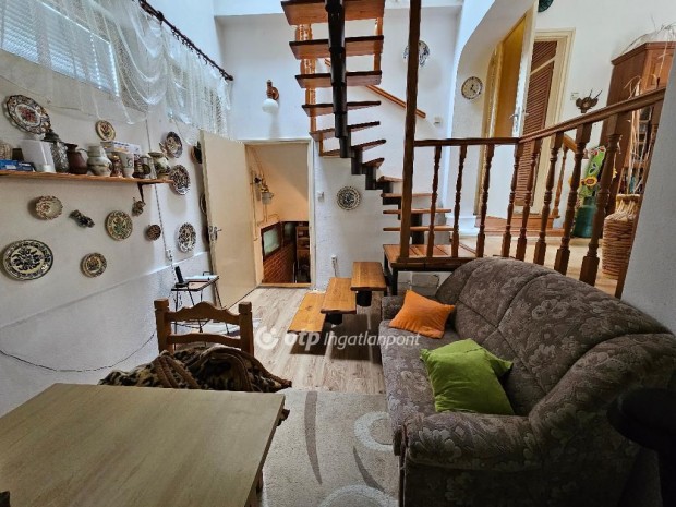 Taksonyi elad� 110 nm-es h�z