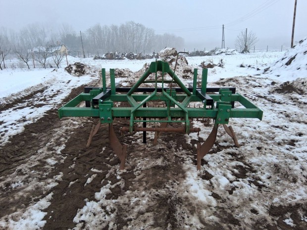 Talajlaz�t� 5 db �velt k�ses t�sk�s hengerrel