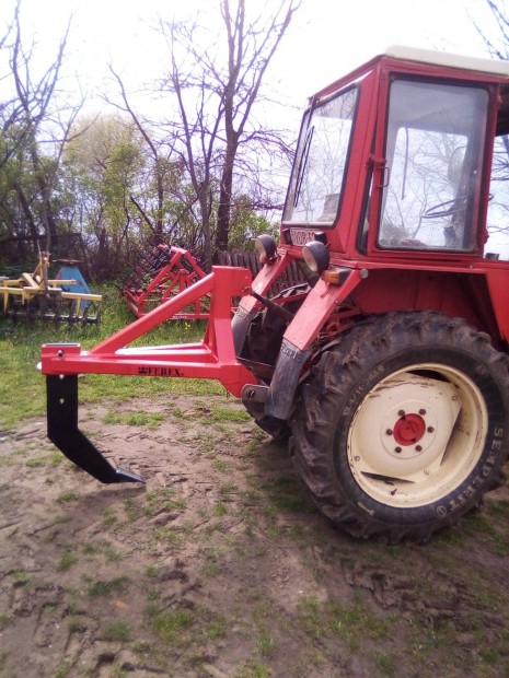 Talajlaz�t� elad�