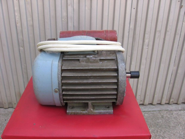 Talpas villanymotor 220V