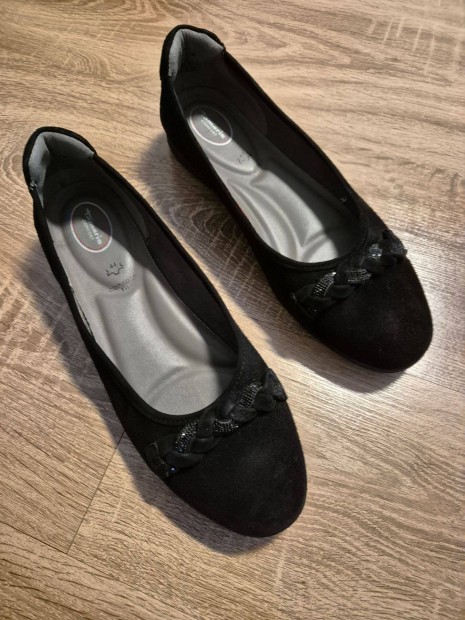 Tamaris ni fekete velr balerina cip44-es