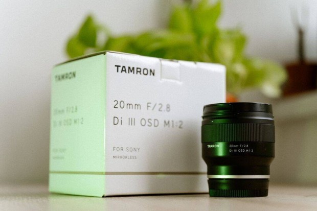 Tamron 20mm f/2.8 Di III OSD