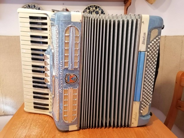 Tangharmonika Accordiola Camerano 120 basszus