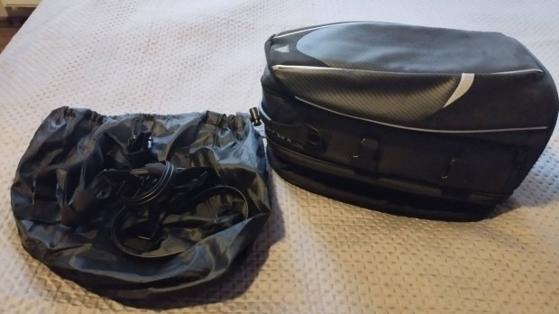 Tankt�ska �j �llapotban nagy m�ret�