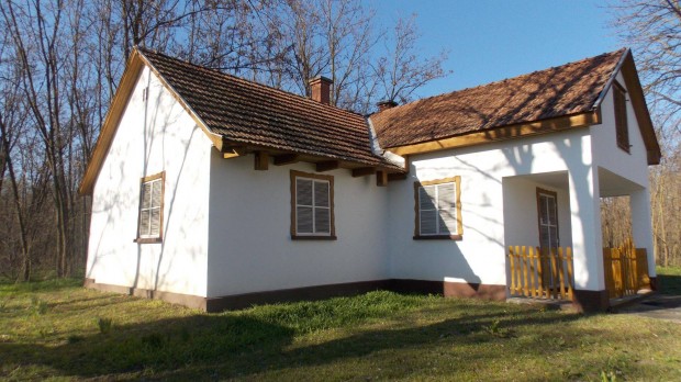 Tanyasi turizmusra ide�lis birtok elad�