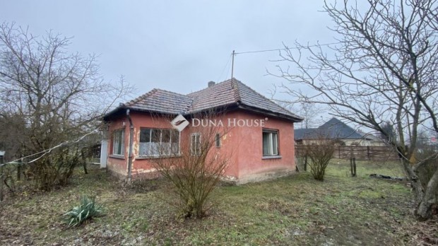 T�pi�bicskei 62 nm-es h�z elad�