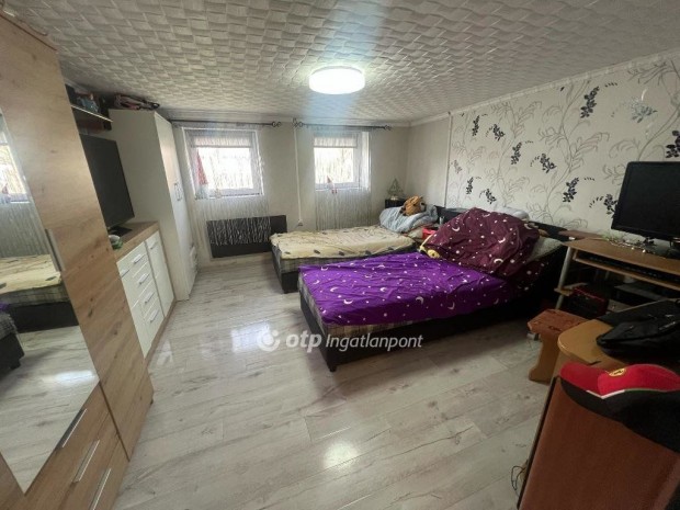 T�pi�gy�rgyei 50 nm-es h�z elad�