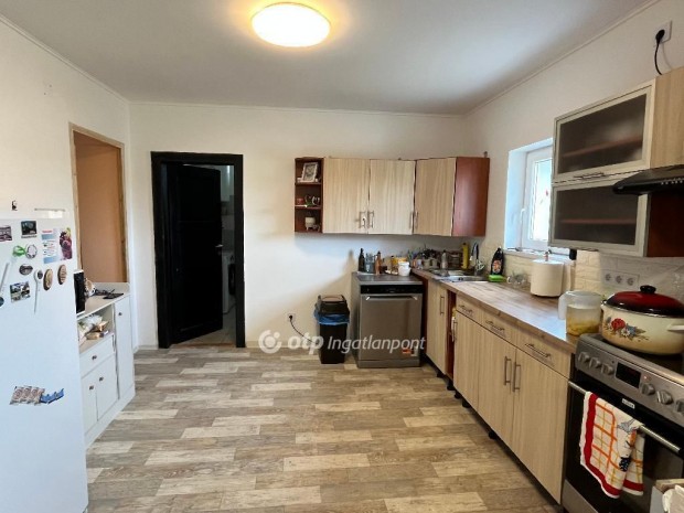 T�pi�gy�rgyei elad� 60 nm-es h�z