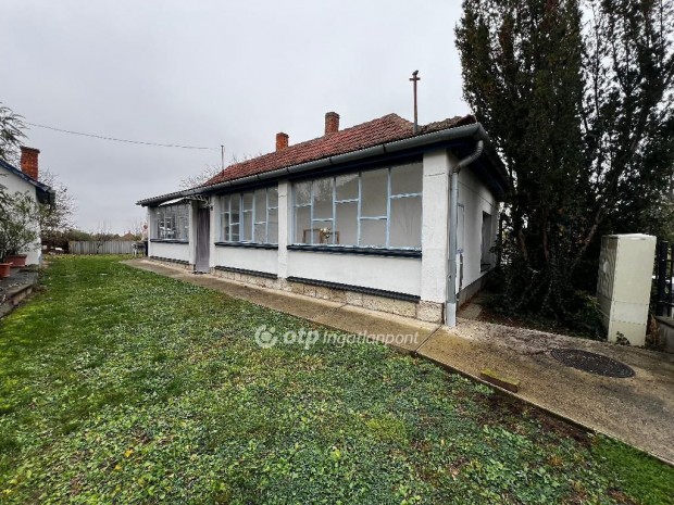 Tarcali 60 nm-es h�z elad�