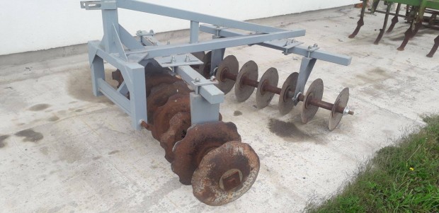 Tárcsa, szőlőbe, kissebb traktor után -200cm- 45 ös lapokkal
