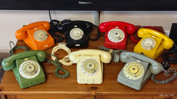 Tárcsázós vezetékes retró tárcsás vonalas bakelit telefon gyűjtemény