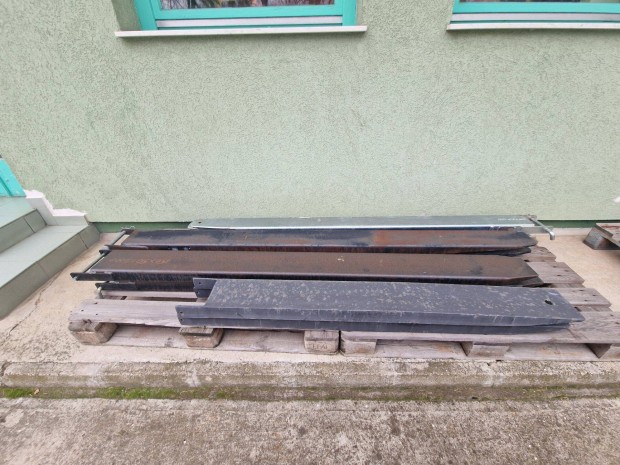 Targoca emel�villa �s hosszabb�t�