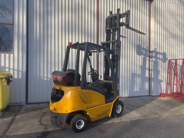 Targonca 1,5t elad�