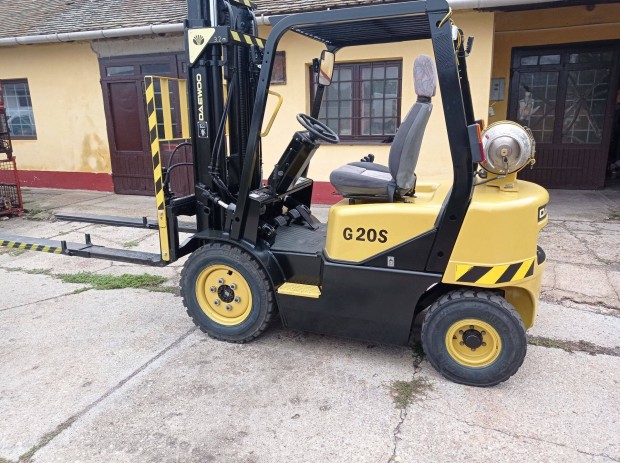 Targonca Daewoo G 20 S Gázüzemű kitűnő állapotban eladó !!