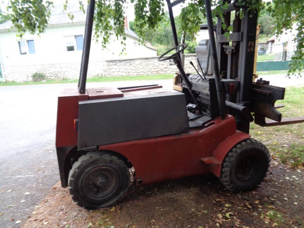 Targonca desta 2.5T-ás disel dupla kerekes targonca