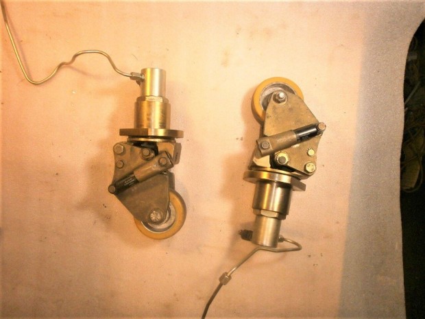 Targonca teherhord� ker�k teleszk�pos fesz�t�rug�s ( 4055)