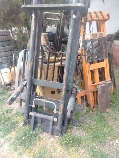 Targonca tornyok t�bb f�le m�retben