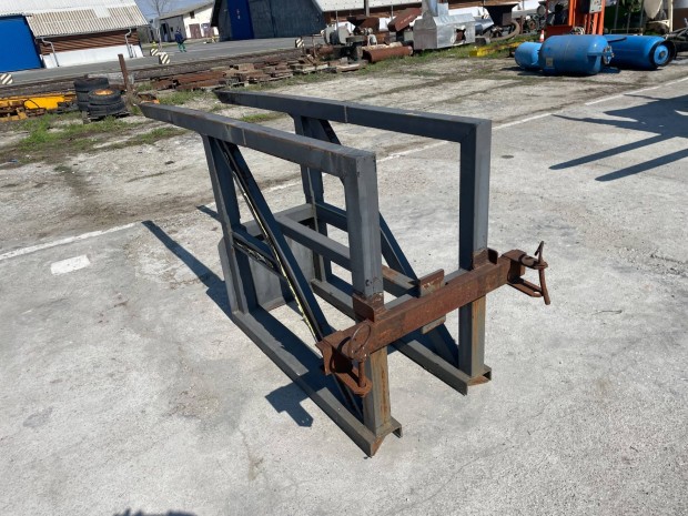 Targonca villa magasit�