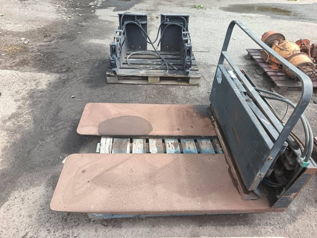 Targoncra szerelhet bla letol adapter