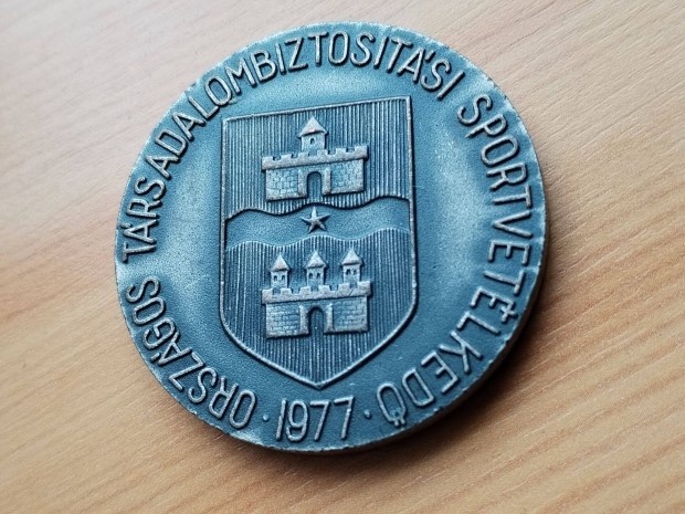 Trsadalom Bisztostsi Sportvetlked 1977-es emlkrem