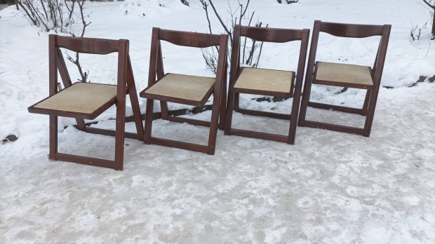 Tart�s t�m�rfa sz�kek t�bb darab �sszecsukhat�