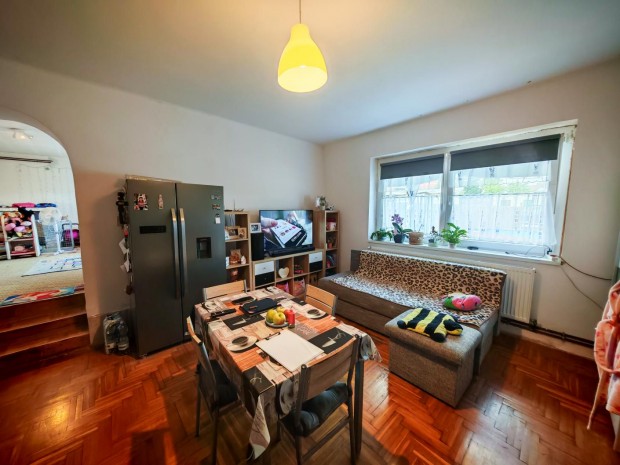 Tata, 3 szob�s  t�gla lak�s elad�