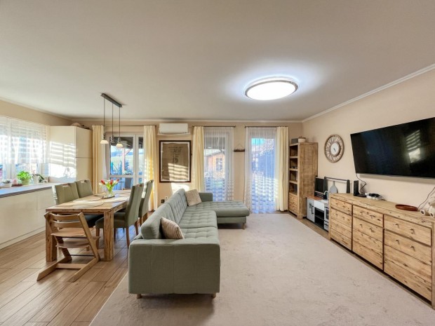 Tata, 4 szob�s  ikerh�z elad�