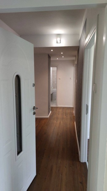 Tatab�nya Kertv�ros