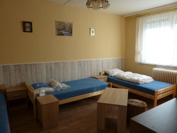 Tatab�nya M�rt�rok u lak�s kiad�