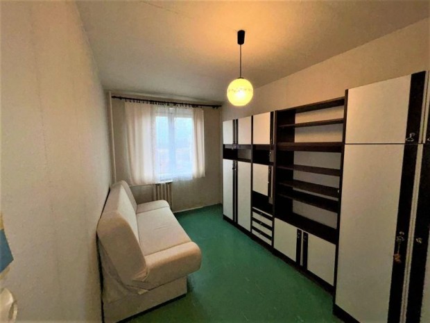 Tatab�nya-Tatab�nya, 2 szob�s   lak�s elad�