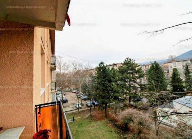 Tatab�nya �jv�ros Kom�romi utca panor�m�s lak�s elad�