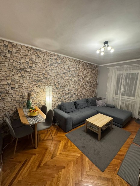 Tatab�nya, �jv�ros