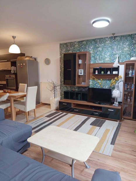 Tatab�ny�n a Panor�ma lak�parkban elad� ikerh�z!