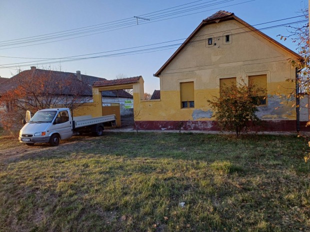 Tatah�za f�utc�j�n 55-�s �t mellett