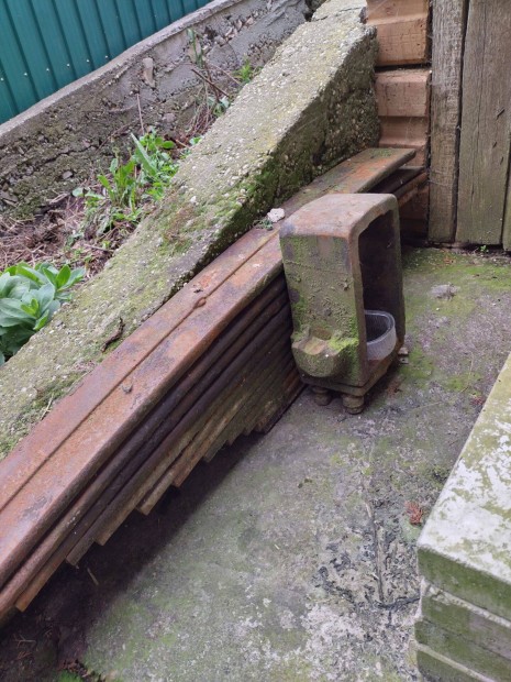 T�tra 148 Rug�k�teg