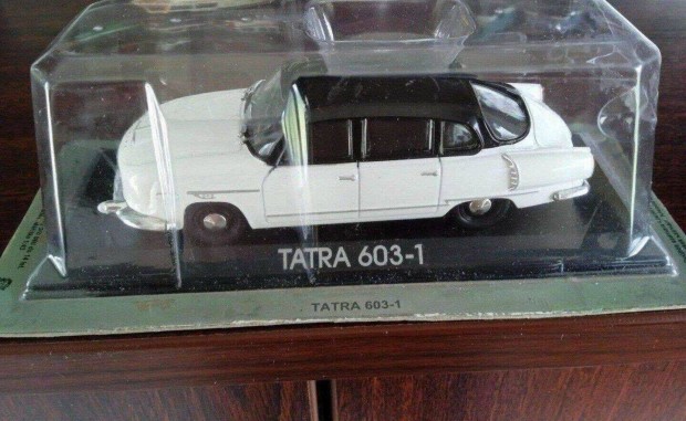 Tatra 603 -1 Cseh sorozatbol kisauto modell 1/43 Elad