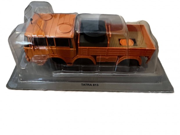 Tatra 813 1:43 modell