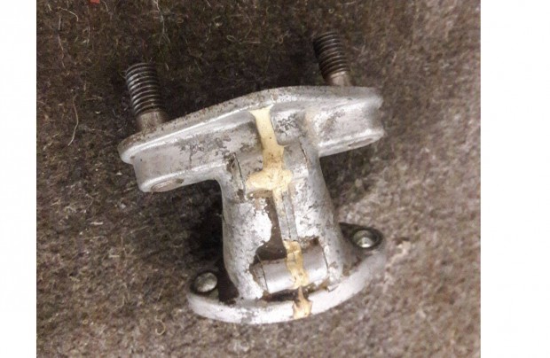 Tatran / Manet gy�ri karbur�tor sz�v�csonk k�zdarab