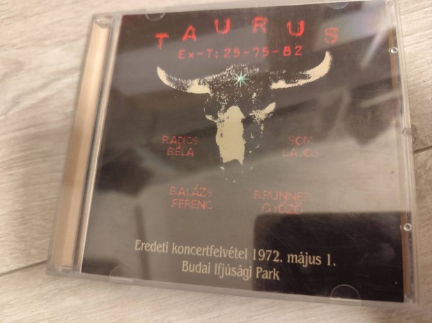 Taurus 1972. Majus 1. Budai ifjsgi park 