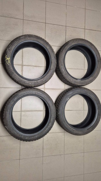 Taurus 225/45R17 téli
