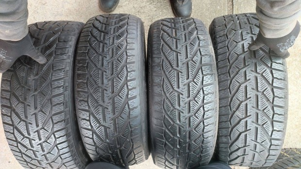 Taurus 225/50 téli gumi