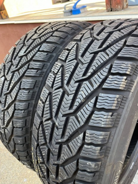 Taurus 225/60 R18 tli gumik 