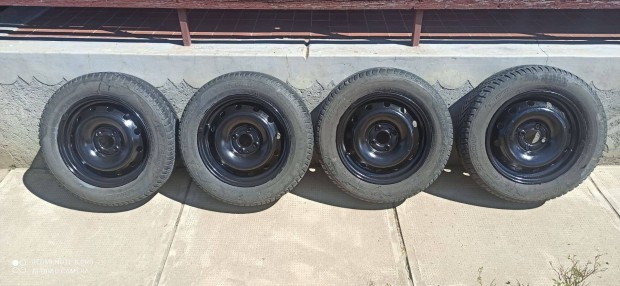 Taurus All Season 185/65 R15 felnivel